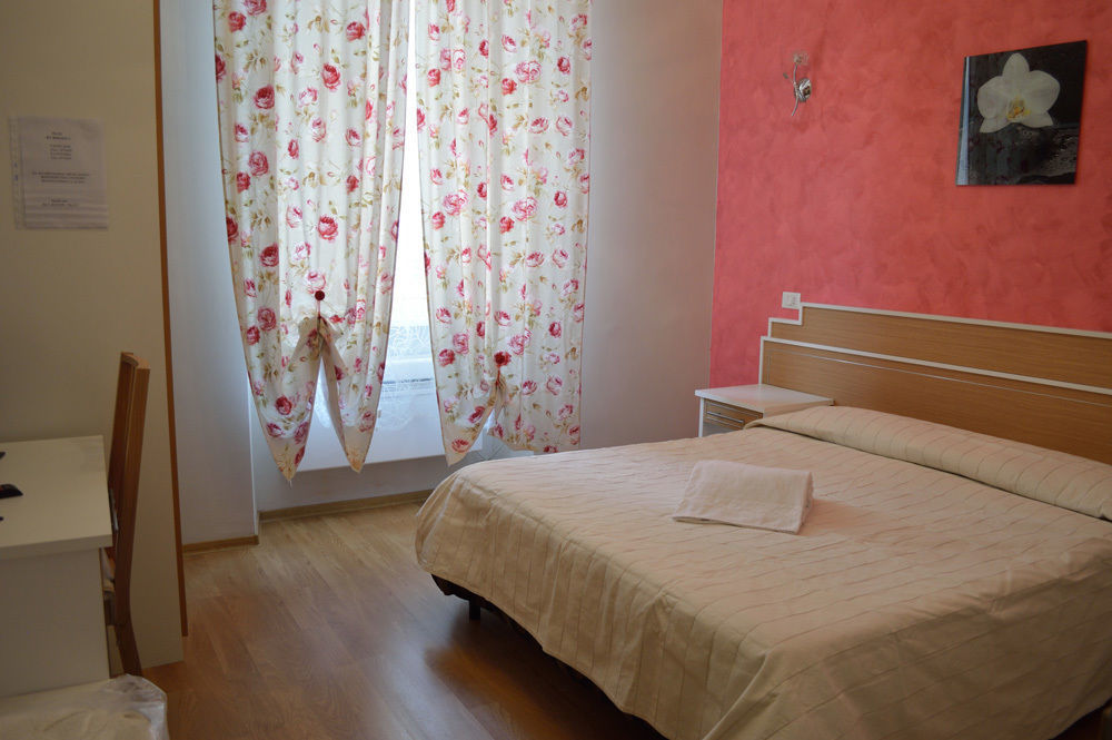 Claudia Suites Roma Exterior foto