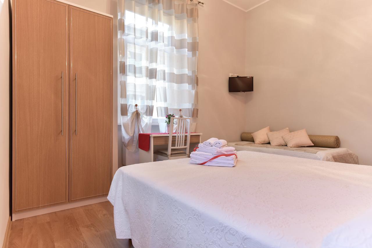Claudia Suites Roma Exterior foto